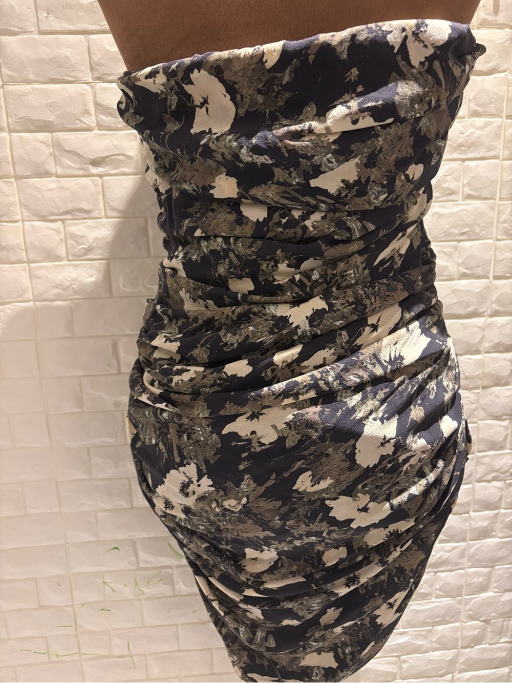 Elizabeth and James Black & Cream Strapless Ruffle Dress - Picture 4 of 10